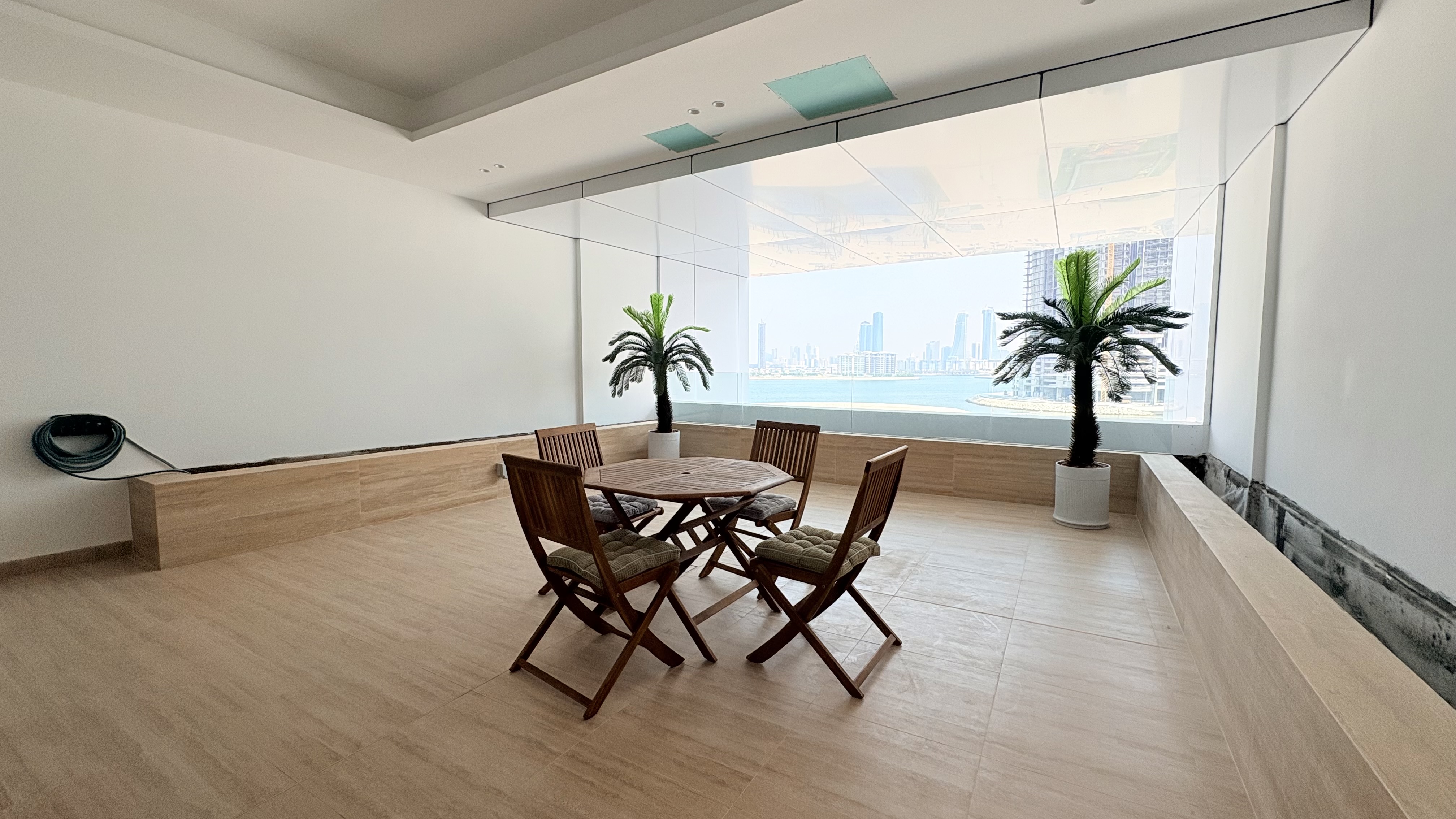 PRIVATE GARDEN | SPACIOUS | FULLY FURNISHED | WATER GARDEN CITY