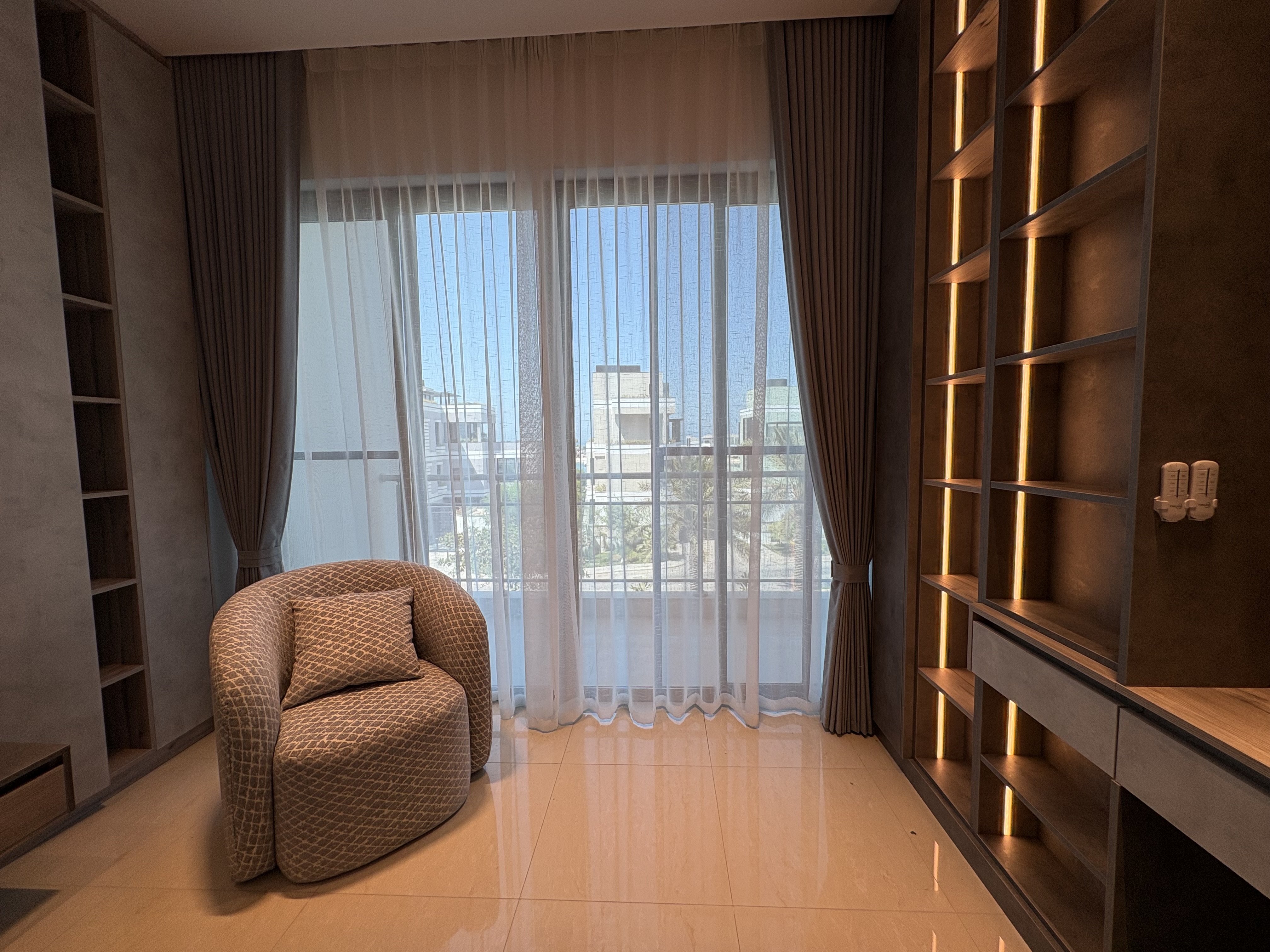 REFURBISHED | BALCONY | FURNISHED | REEF ISLAND