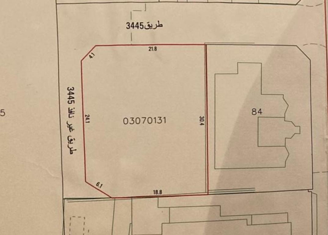 "Investment land in Mahooz"