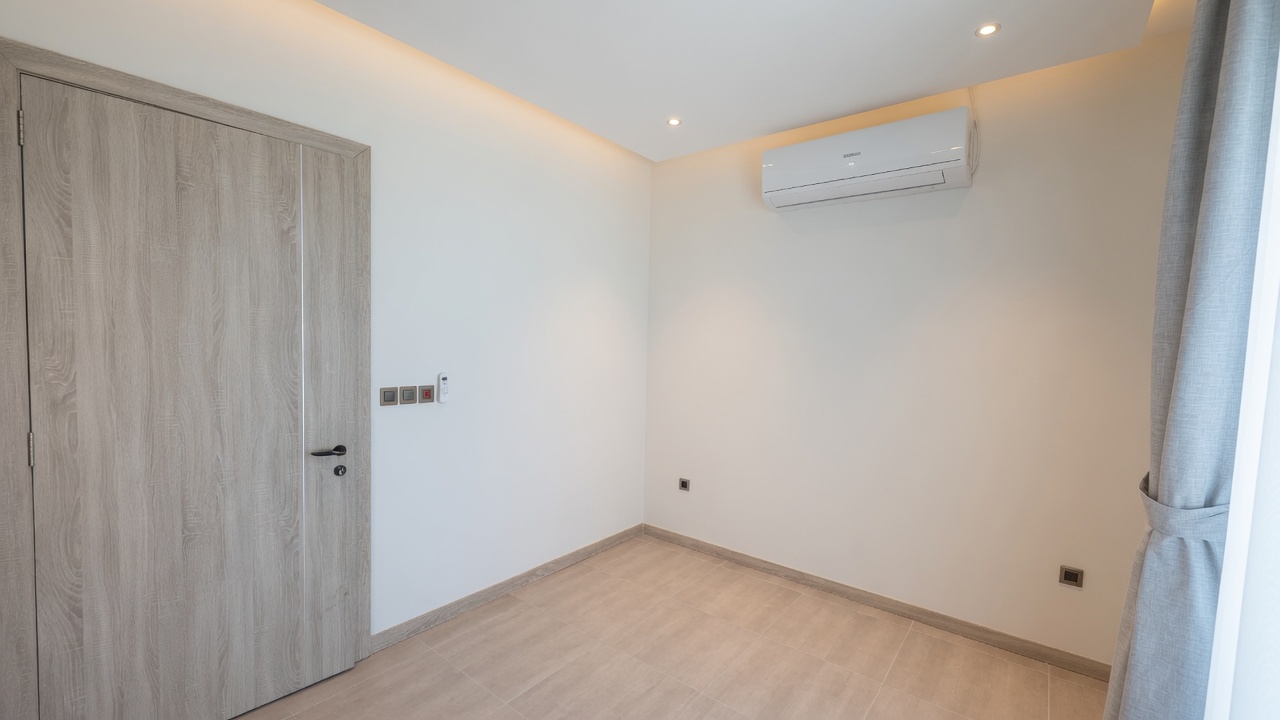 SPACIOUS | NEW BUILD | NEAR JANABIYAH SQUARE